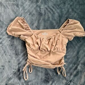 Hollister Women's Beige Puff Sleeve Crop Top